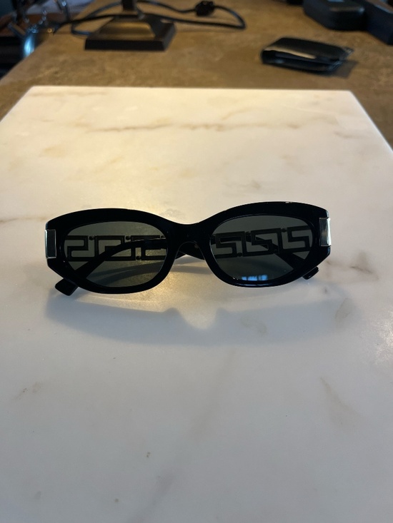 Versace Greca Cat-Eye Sunglasses in Black main image 4